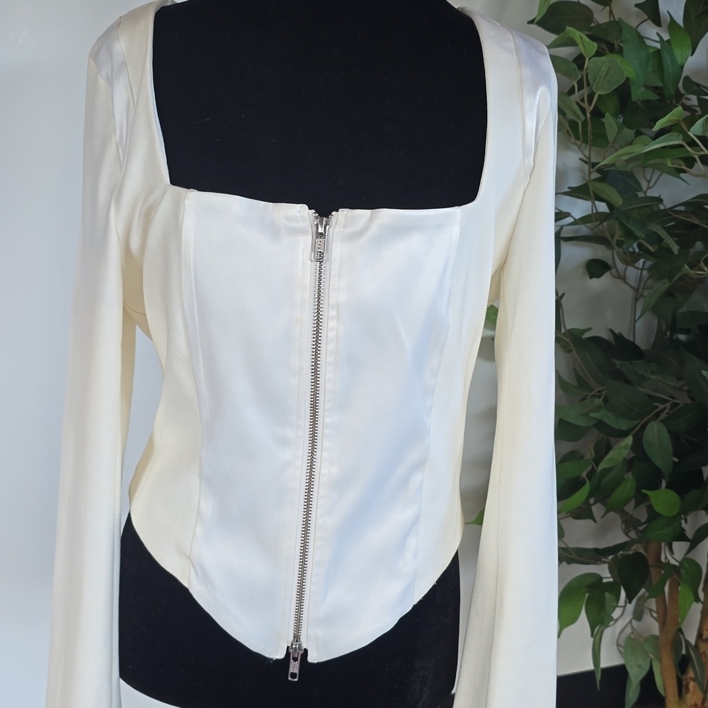 Akira Elegant Cream Satin Women's Jacket